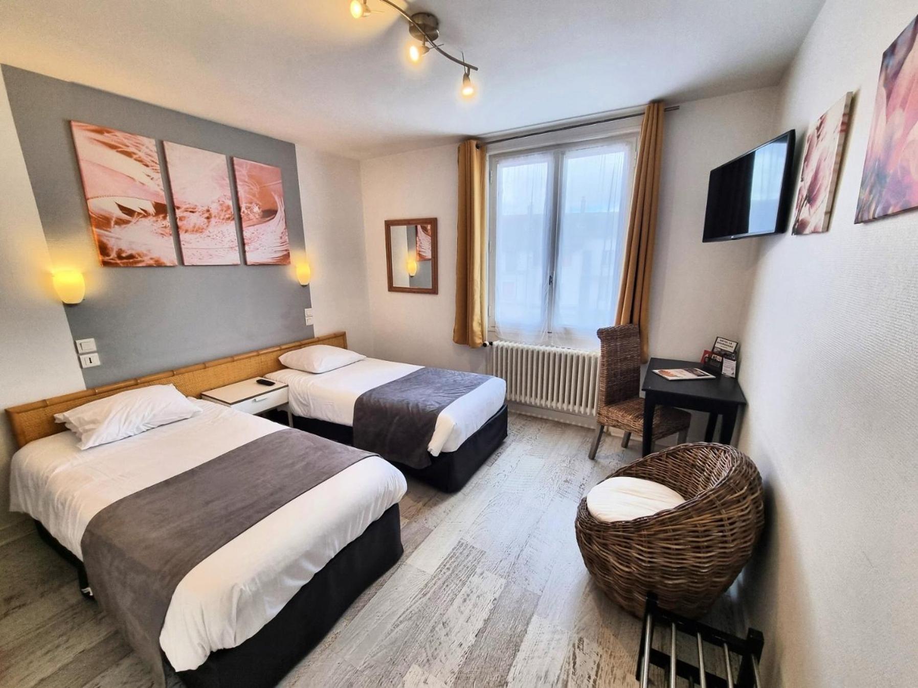 Hotel Le Bourgogne Cuiseaux Bagian luar foto